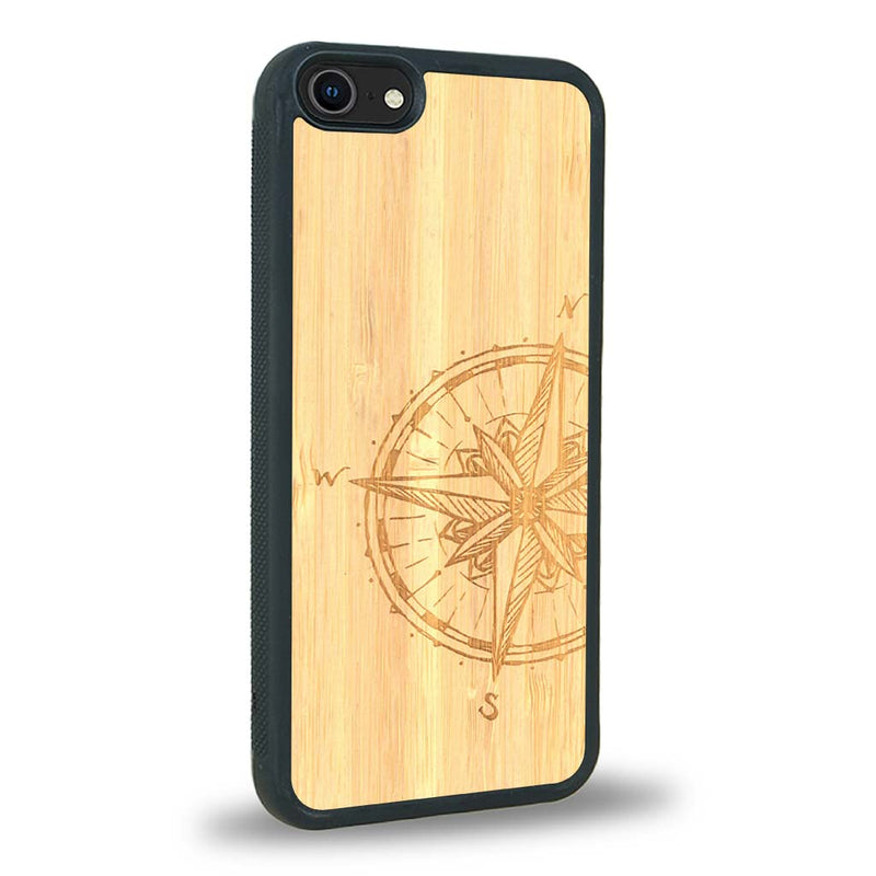 Coque iPhone SE 2022 - La Rose des Vents - Coque en bois