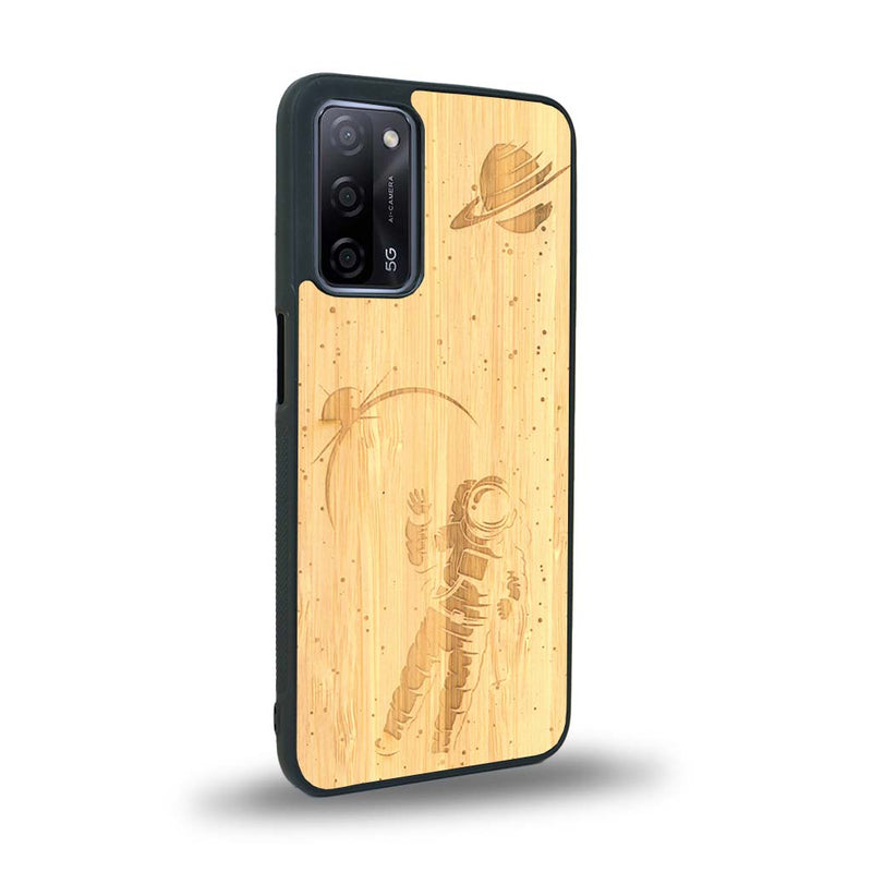 Coque de protection en bois véritable fabriquée en France pour Oppo A55 5G sur le thème des astronautes