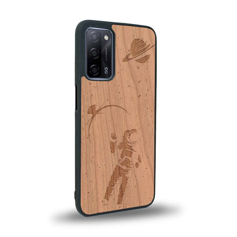 Coque de protection en bois véritable fabriquée en France pour Oppo A55 5G sur le thème des astronautes