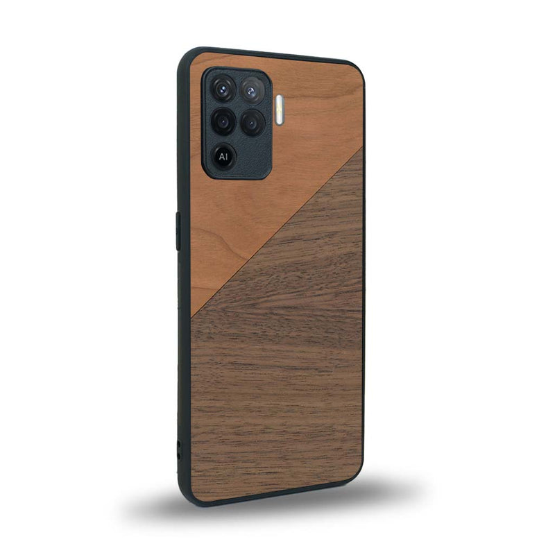 Coque de protection en bois véritable fabriquée en France pour Oppo A94 alliant du merisier et du noyer formant chacun un triangle avec une jointure en diagonale sur le thème de l'art abstrait