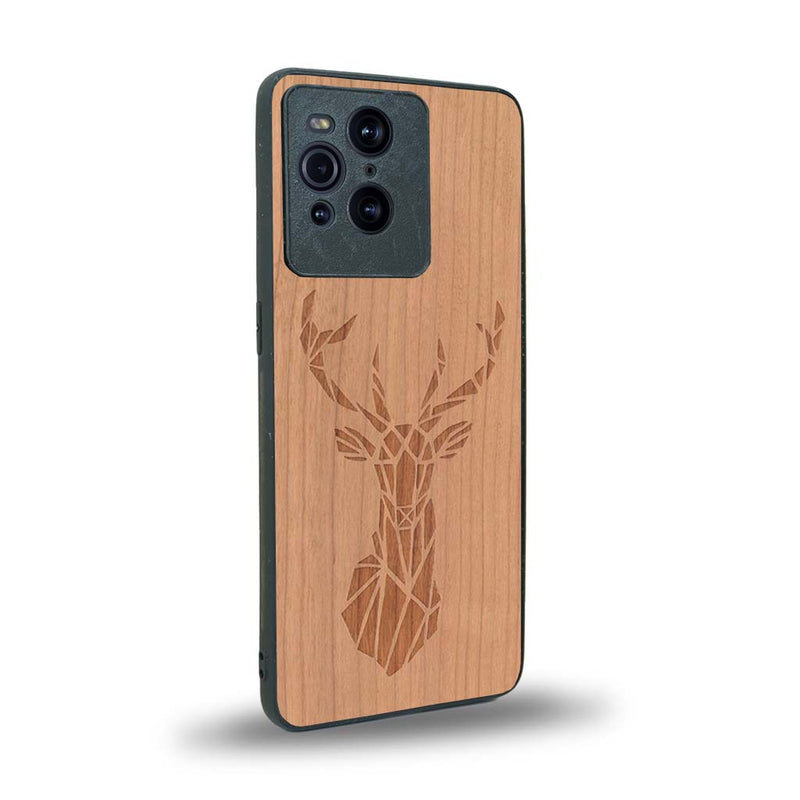 Coque de protection en bois véritable fabriquée en France pour Oppo Find X3 Pro sur le thème de la nature et des animaux représentant une tête de cerf gométrique avec un design moderne et minimaliste