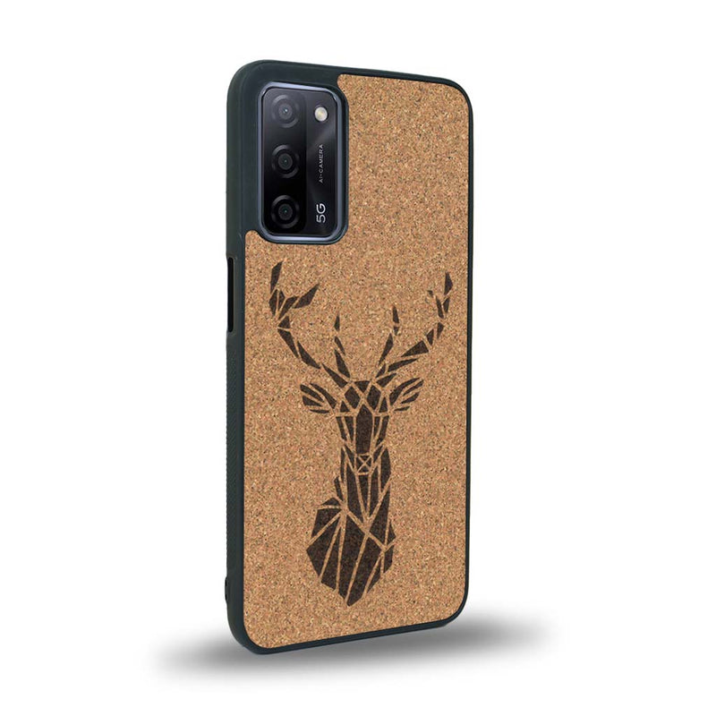 Coque de protection en bois véritable fabriquée en France pour Oppo Reno 4 sur le thème de la nature et des animaux représentant une tête de cerf gométrique avec un design moderne et minimaliste