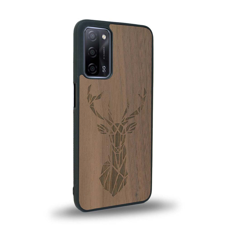 Coque de protection en bois véritable fabriquée en France pour Oppo Reno 4 sur le thème de la nature et des animaux représentant une tête de cerf gométrique avec un design moderne et minimaliste