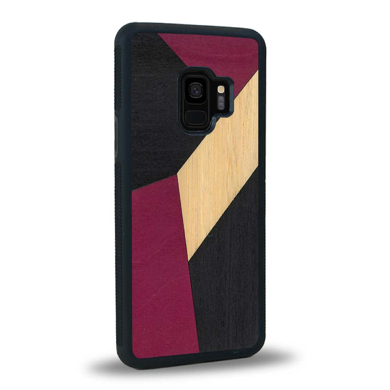 Coque de protection en bois véritable fabriquée en France pour Samsung S9 alliant du bambou, du tulipier rose et noir en forme de mosaïque minimaliste sur le thème de l'art abstrait