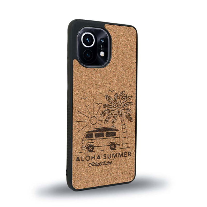 Coque de protection en bois véritable fabriquée en France pour Xiaomi Mi 11 sur le thème de la plage, de l'été et vanlife.