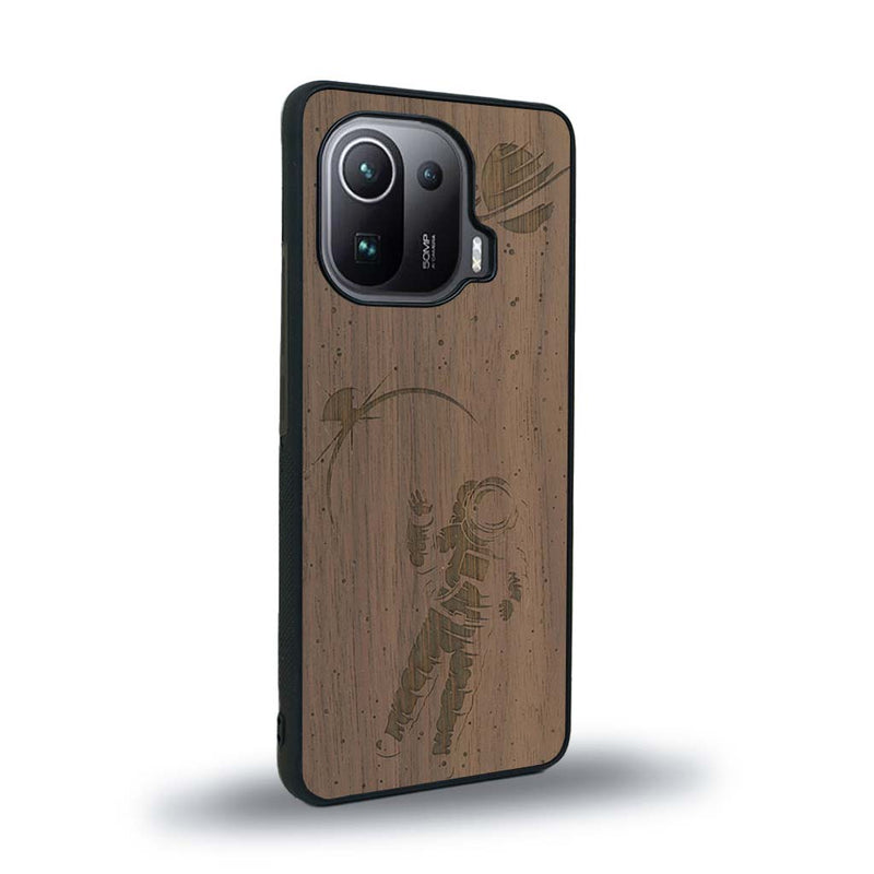 Coque de protection en bois véritable fabriquée en France pour Xiaomi Mi 11 Ultra sur le thème des astronautes