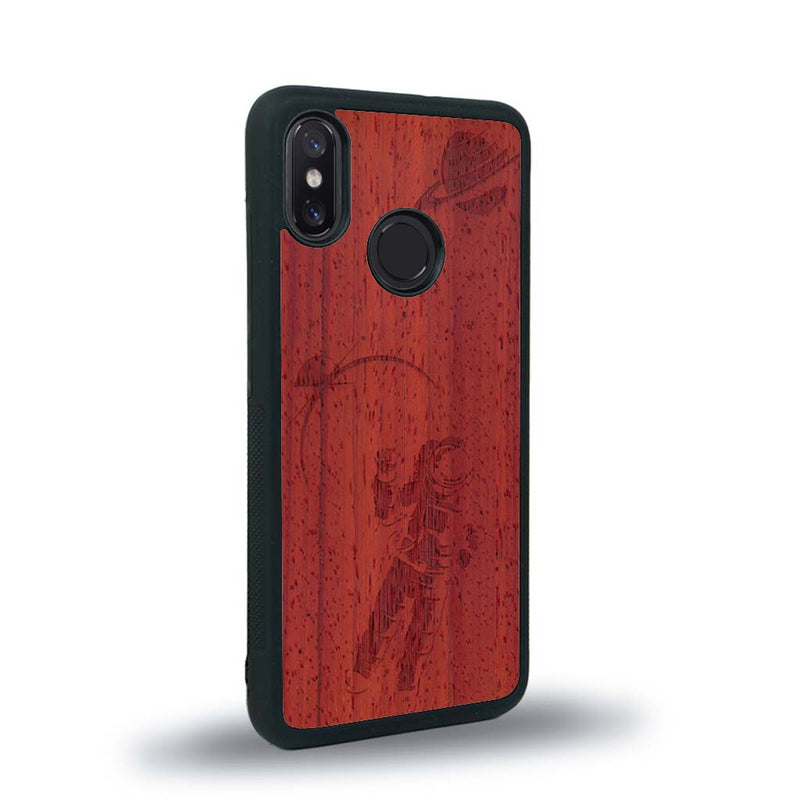 Coque de protection en bois véritable fabriquée en France pour Xiaomi Mi 8 sur le thème des astronautes