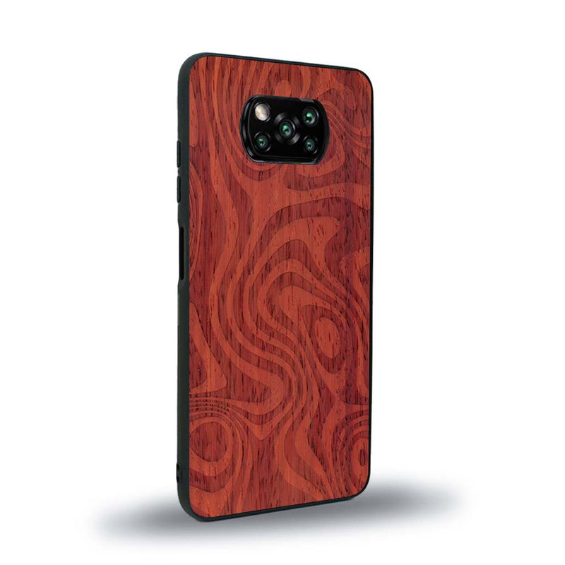 Coque de protection en bois véritable fabriquée en France pour Xiaomi Poco X3 Nfc avec un motif abstrait représentant les mouvements de l'eau