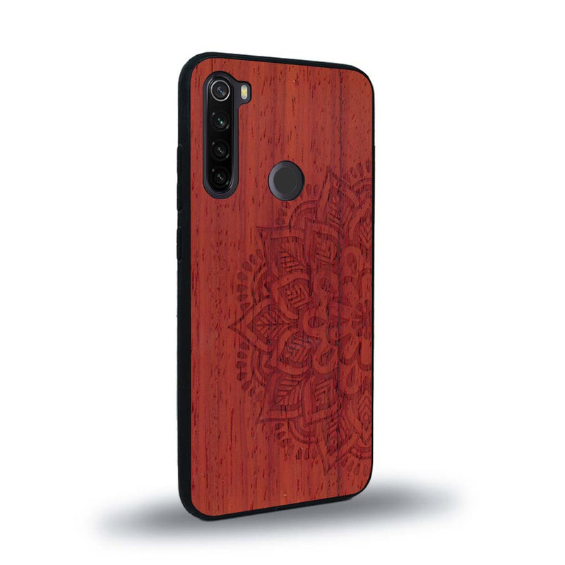 Coque de protection en bois véritable fabriquée en France pour Xiaomi Redmi Note 8T sur le thème de la bohème et du tatouage au henné avec une gravure représentant un mandala